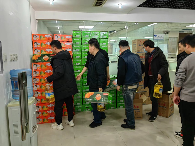亿万先生生化，福利多多(图1)